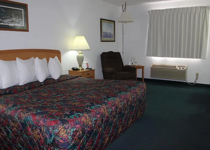 Americas Best Value Inn Grand Forks