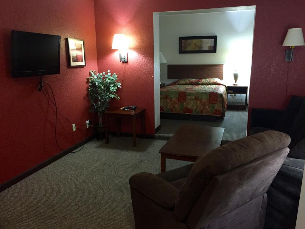 Americas Value Hotel 2*