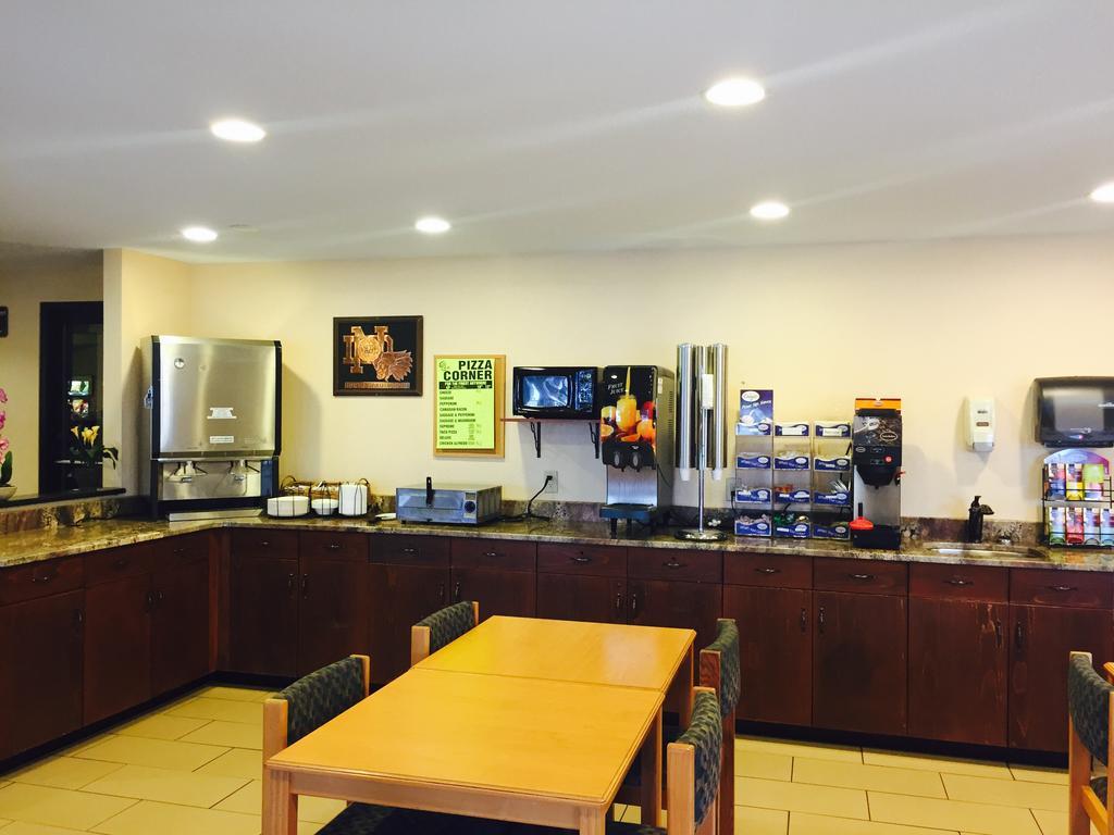 Hotel Americas Value Grand Forks